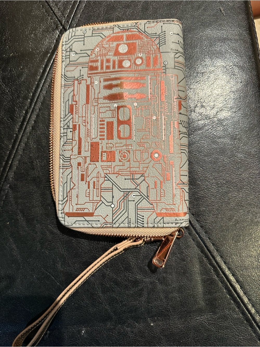 Star Wars BB-8 Gray & Rose Gold Wristlet Phone Wallet - Picture 2 of 4